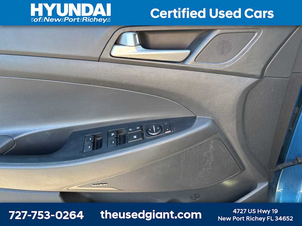 Thumbnail: 2020 Hyundai Tucson - 9