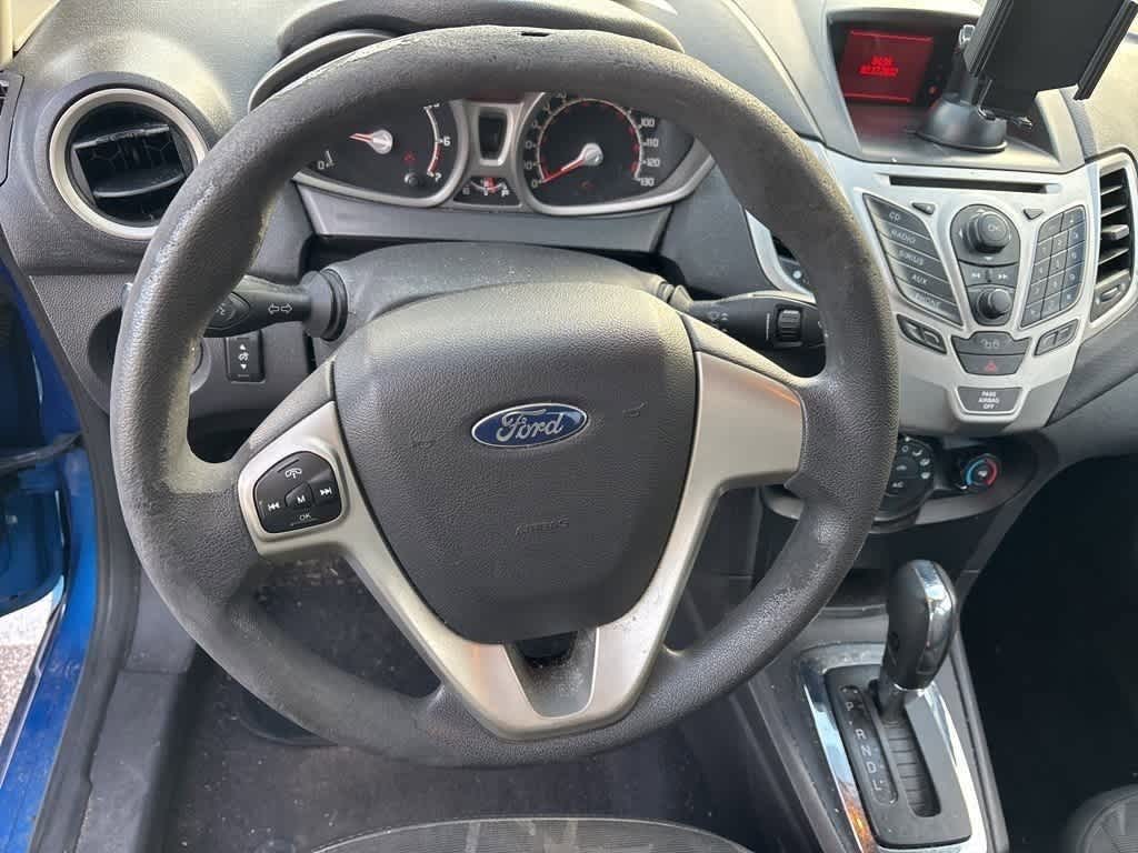 Thumbnail: 2011 Ford Fiesta - 9
