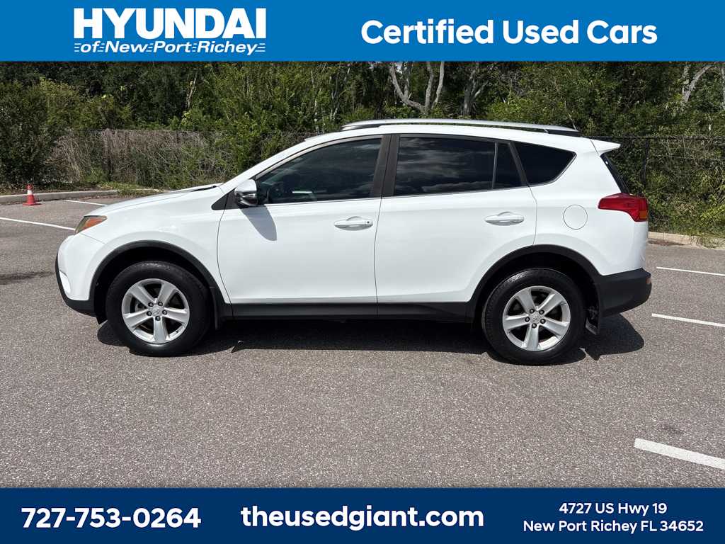 Thumbnail: 2014 Toyota RAV4 - 2