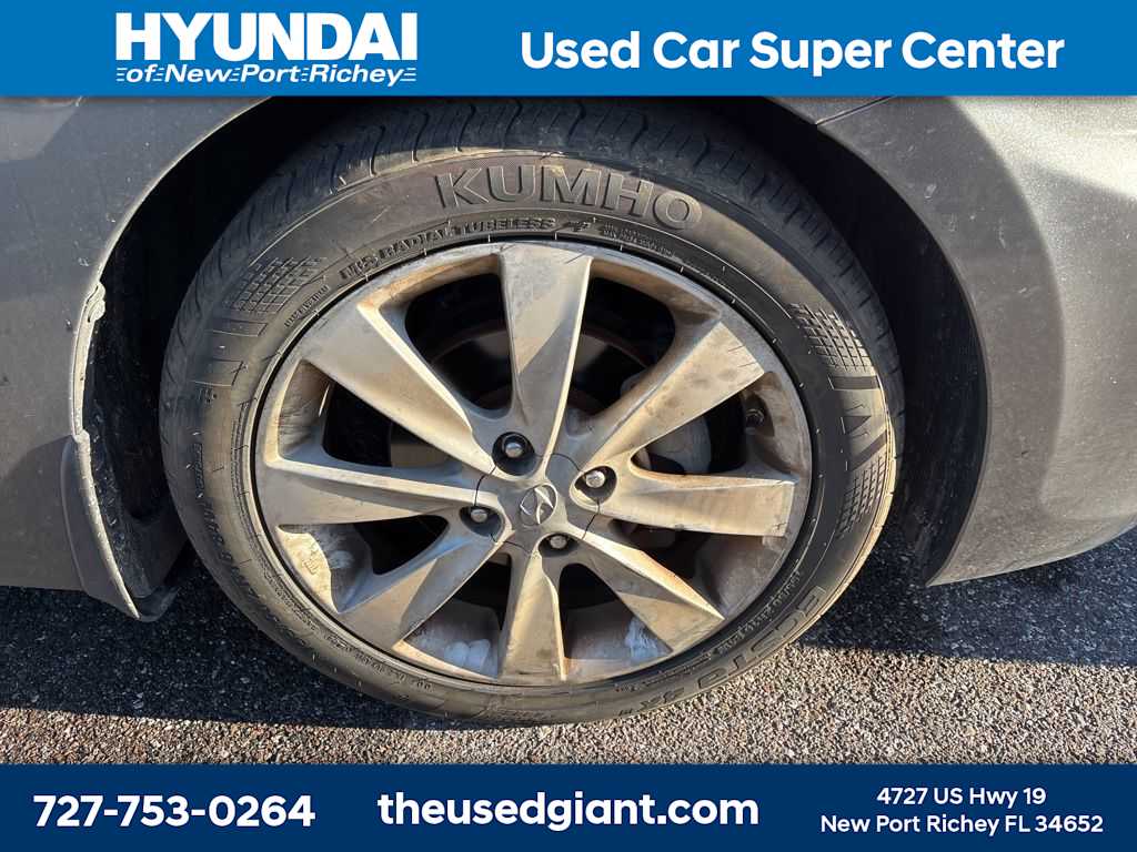 Thumbnail: 2012 Hyundai Accent - 5