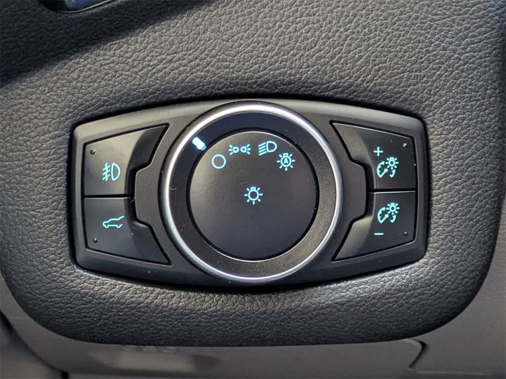 Thumbnail: 2017 Ford Escape - 31