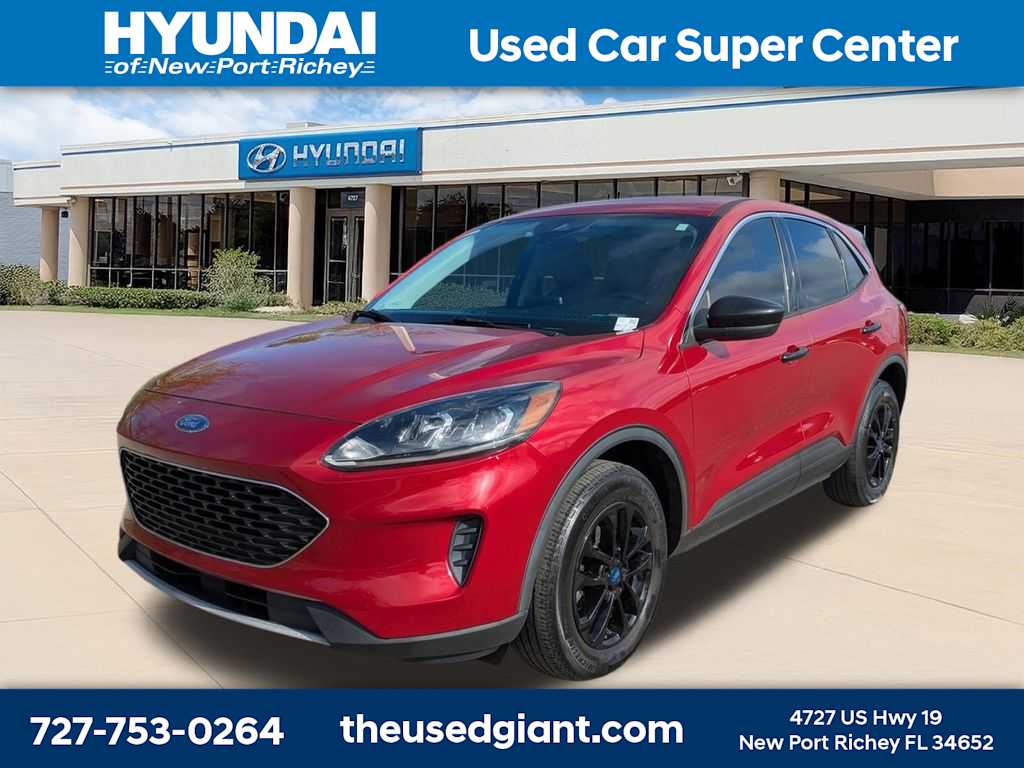 Thumbnail: 2021 Ford Escape - 1