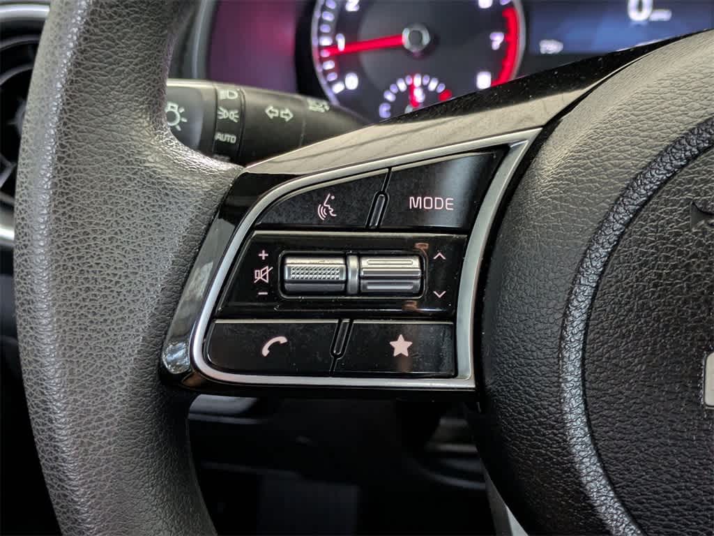 Thumbnail: 2022 Kia Forte - 23