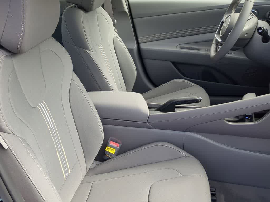 Thumbnail: 2026 Hyundai Elantra - 22
