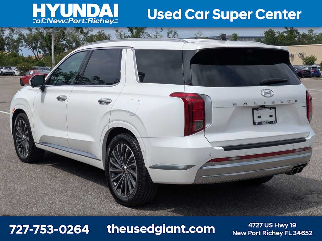 Thumbnail: 2023 Hyundai Palisade - 3