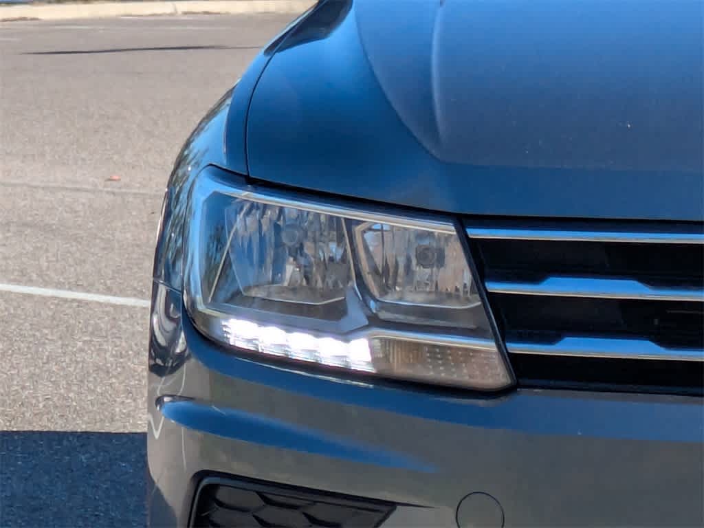 Thumbnail: 2021 Volkswagen Tiguan - 9