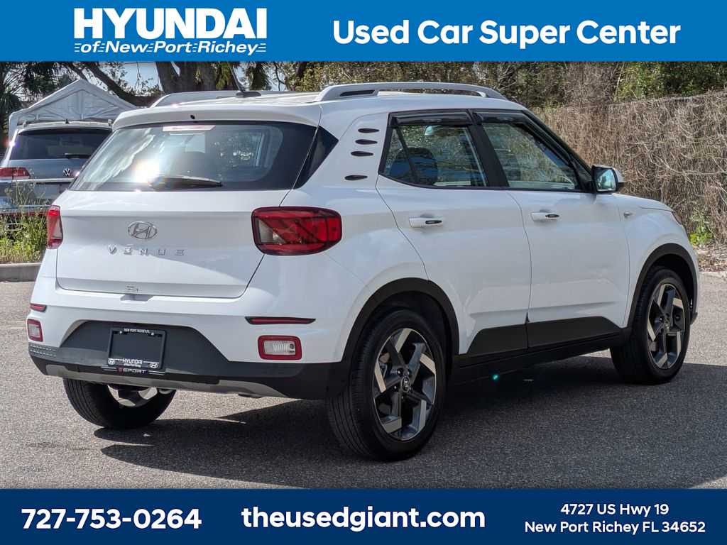 Thumbnail: 2026 Hyundai Venue - 5