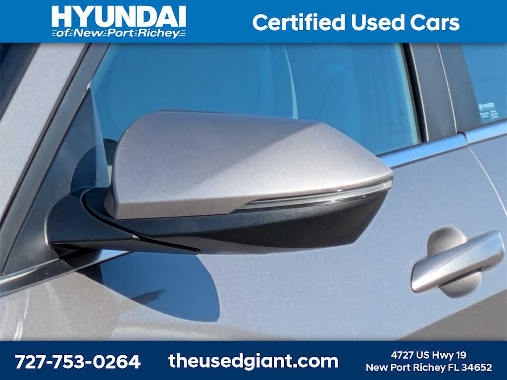 Thumbnail: 2023 Hyundai Elantra - 10