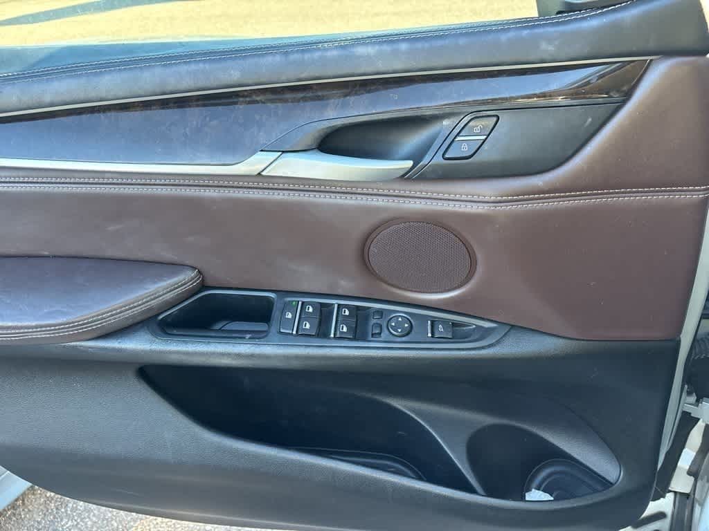 Thumbnail: 2015 BMW X5 - 11