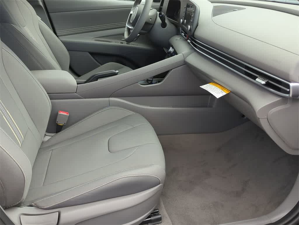 Thumbnail: 2026 Hyundai Elantra - 22