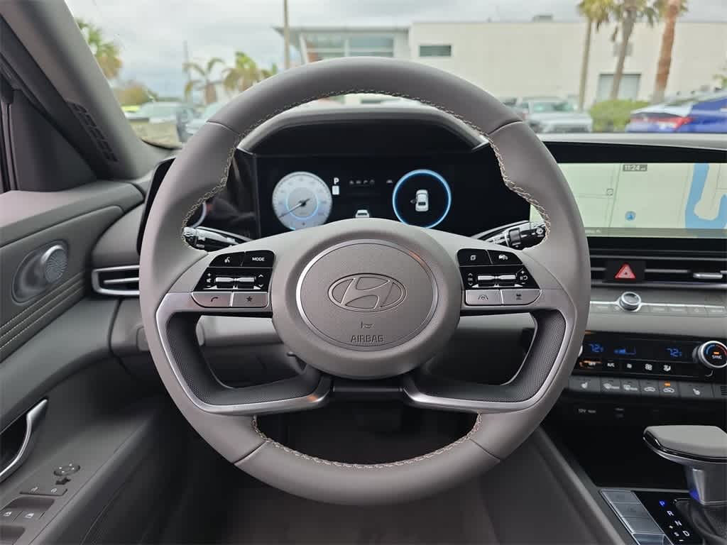 Thumbnail: 2025 Hyundai Elantra - 23