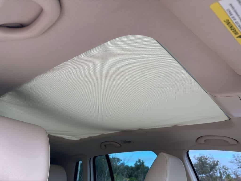 Thumbnail: 2014 Volkswagen Tiguan - 9