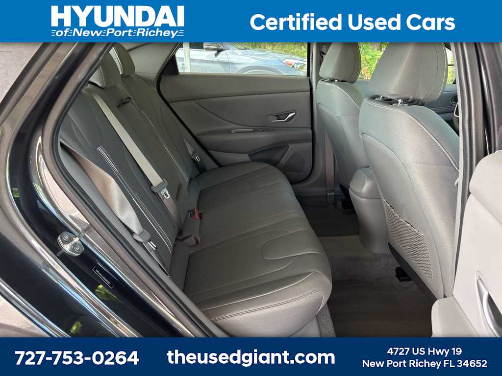 2022 Hyundai Elantra SEL 11
