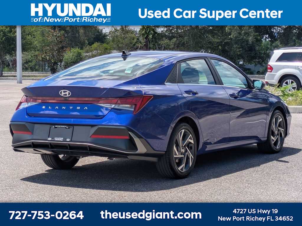 Thumbnail: 2025 Hyundai Elantra - 5
