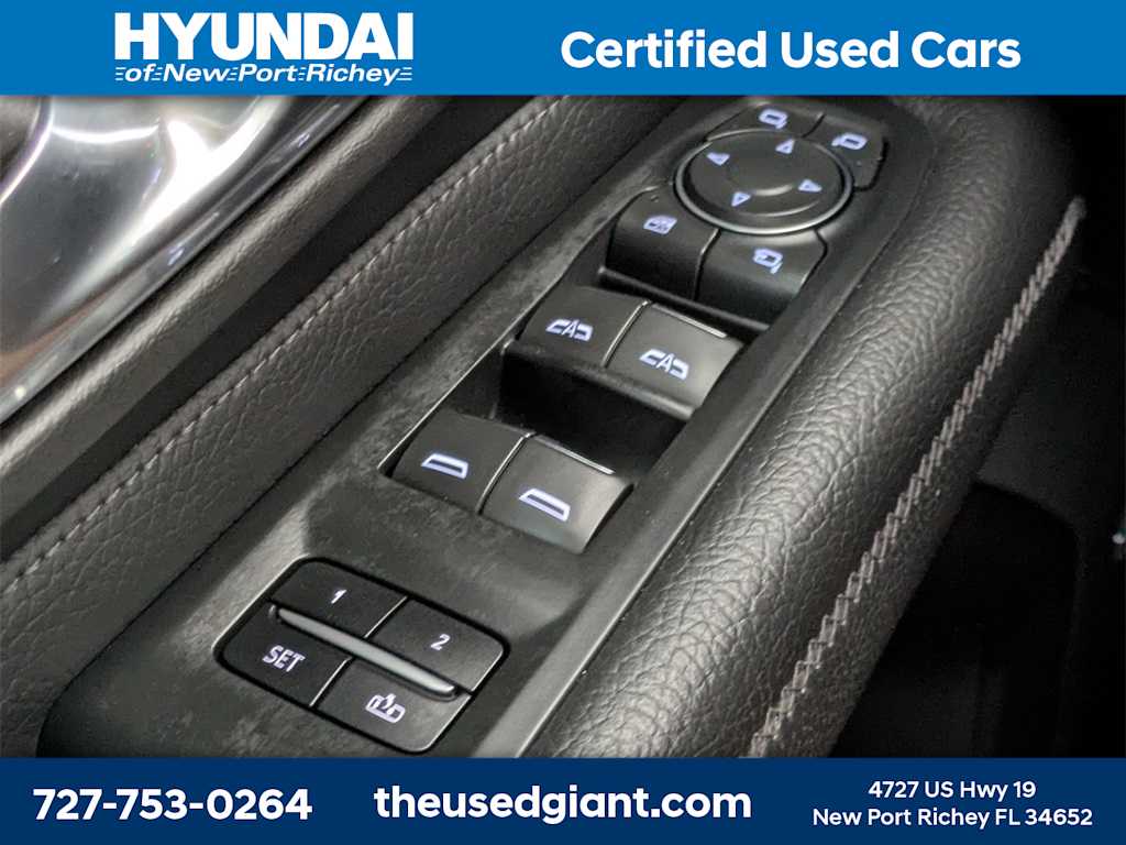 Thumbnail: 2021 GMC Yukon XL - 40