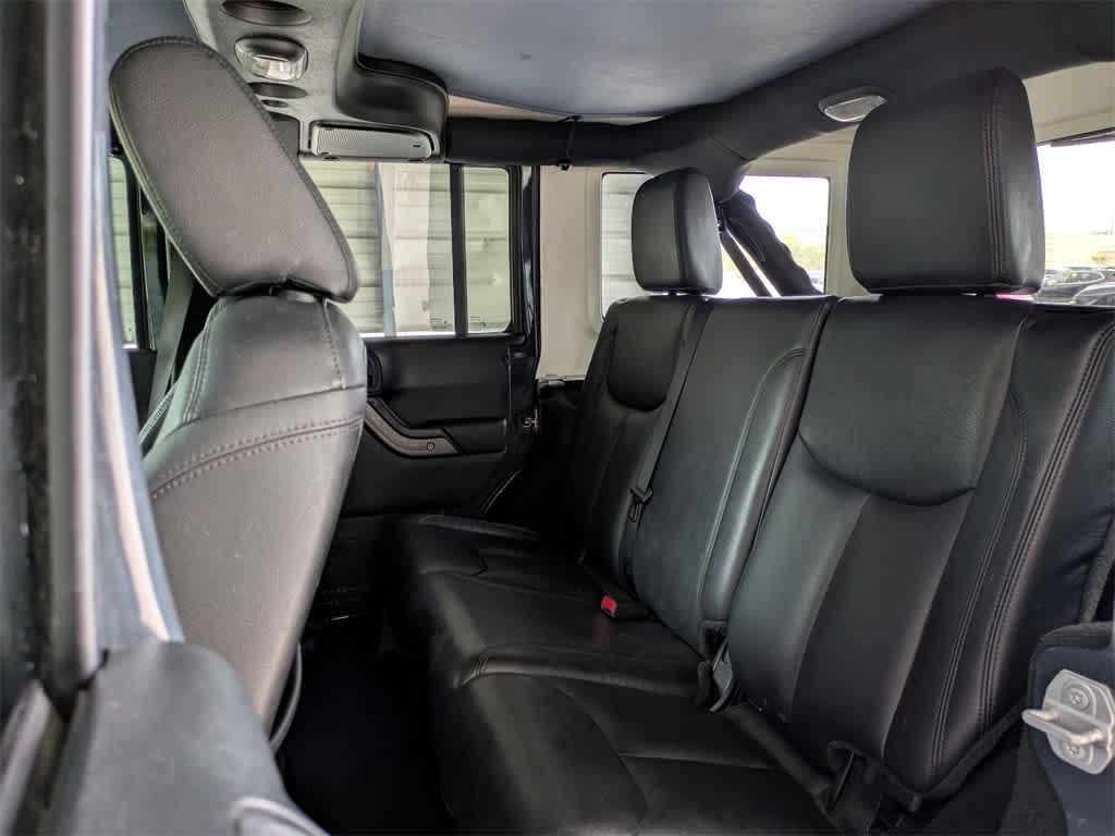 Thumbnail: 2017 Jeep Wrangler - 16