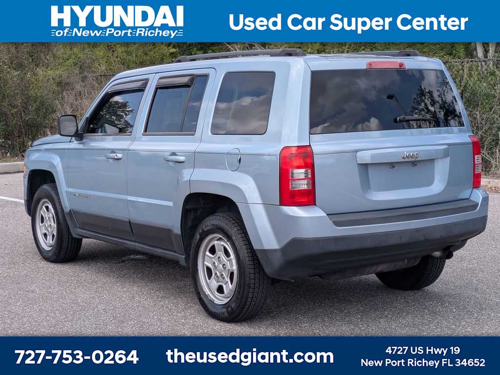 Thumbnail: 2014 Jeep Patriot - 3