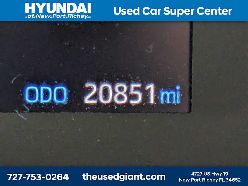 Thumbnail: 2025 Toyota Corolla - 32