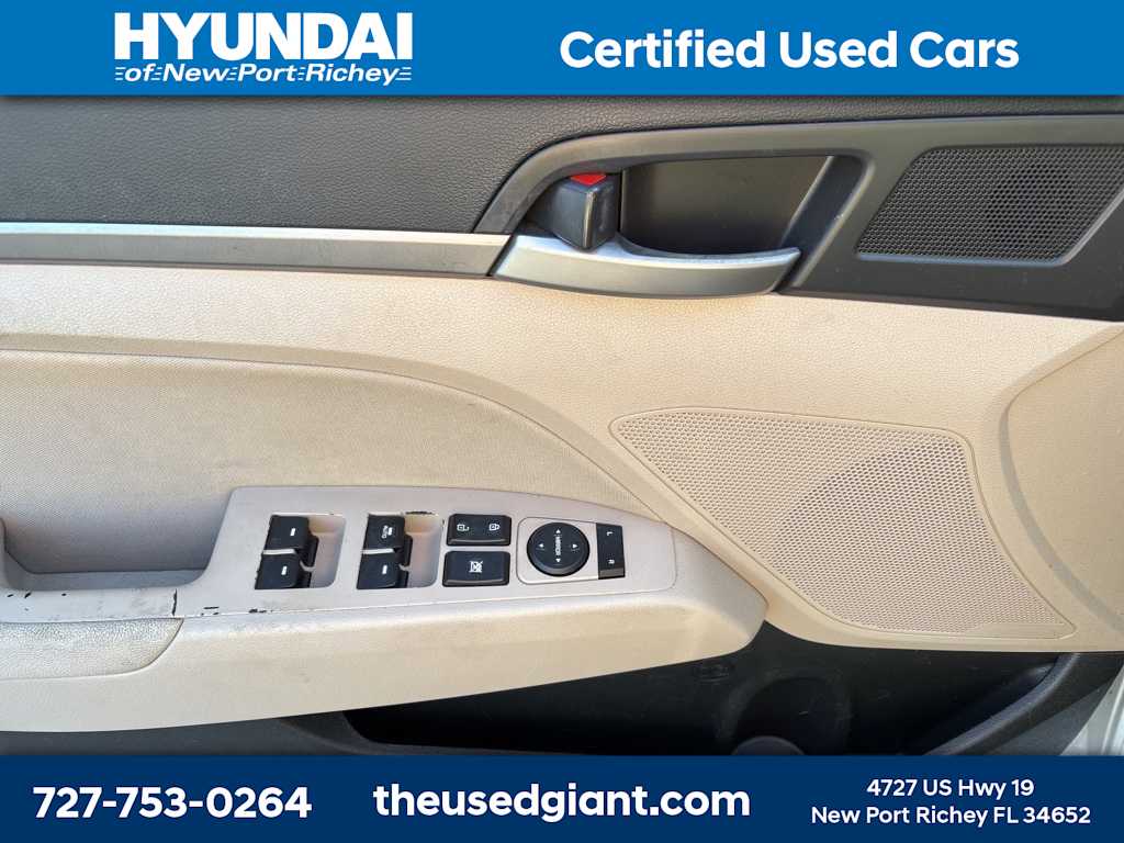 Thumbnail: 2018 Hyundai Elantra - 10