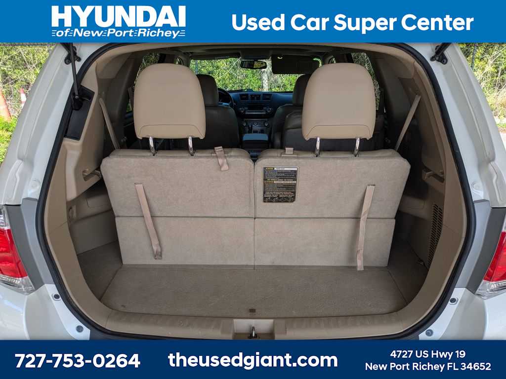 Thumbnail: 2011 Toyota Highlander - 12