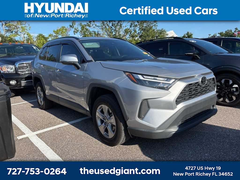 Thumbnail: 2022 Toyota RAV4 - 4