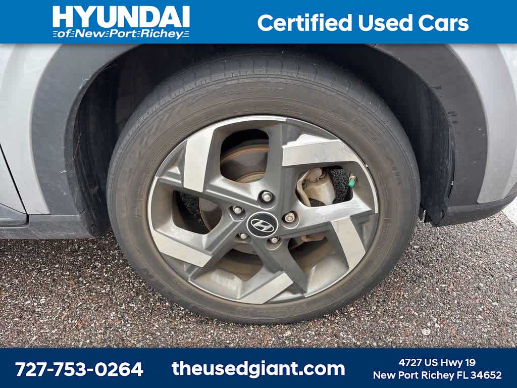 Thumbnail: 2023 Hyundai Venue - 5