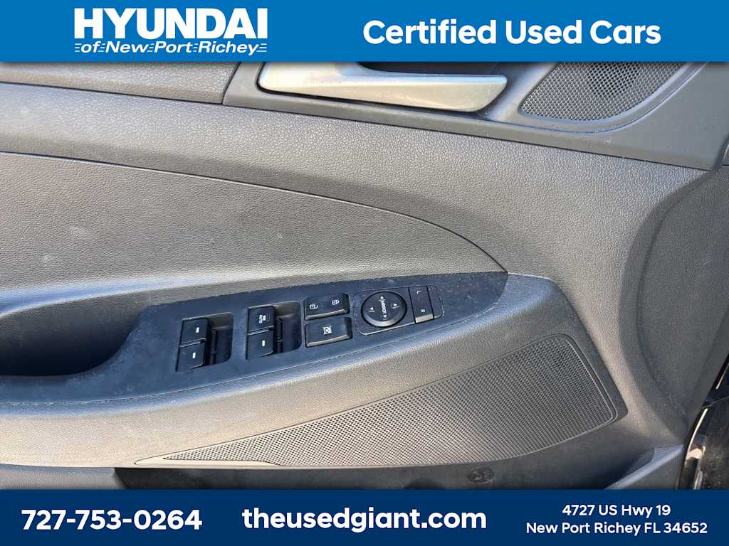 Thumbnail: 2020 Hyundai Tucson - 7
