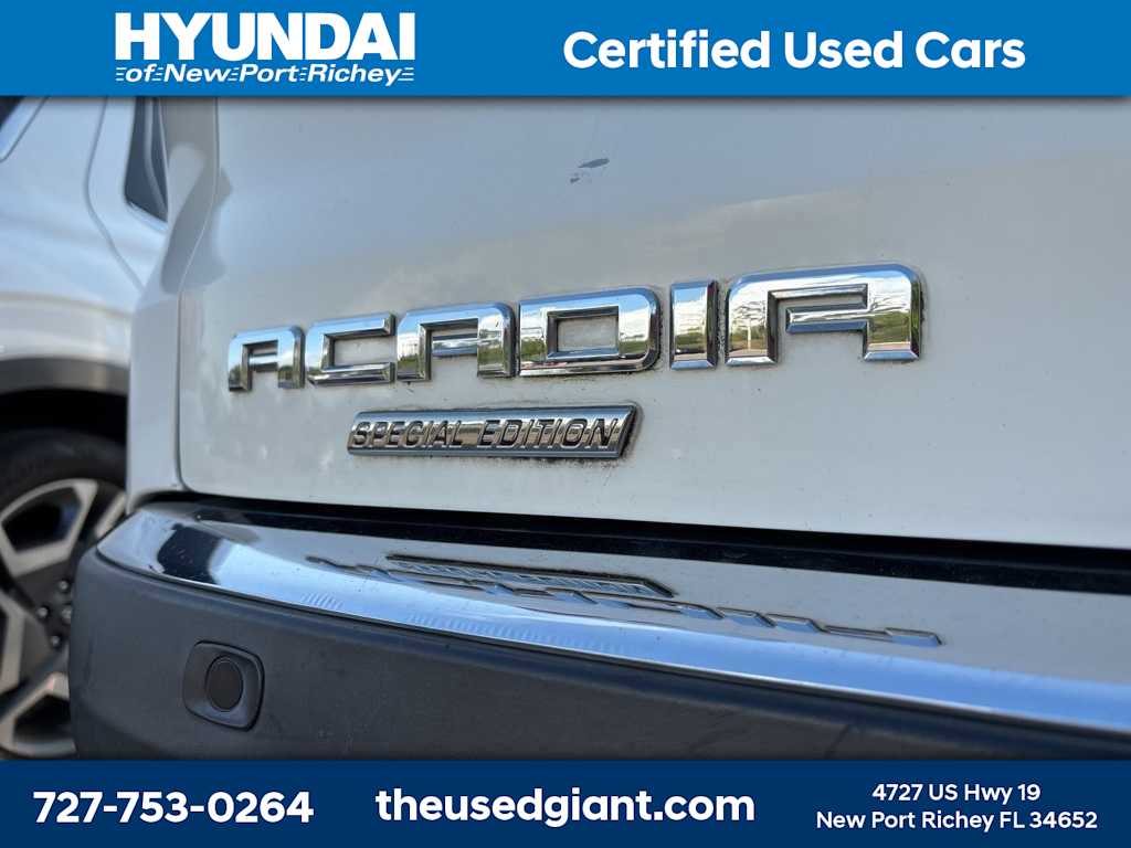 Thumbnail: 2011 GMC Acadia - 5