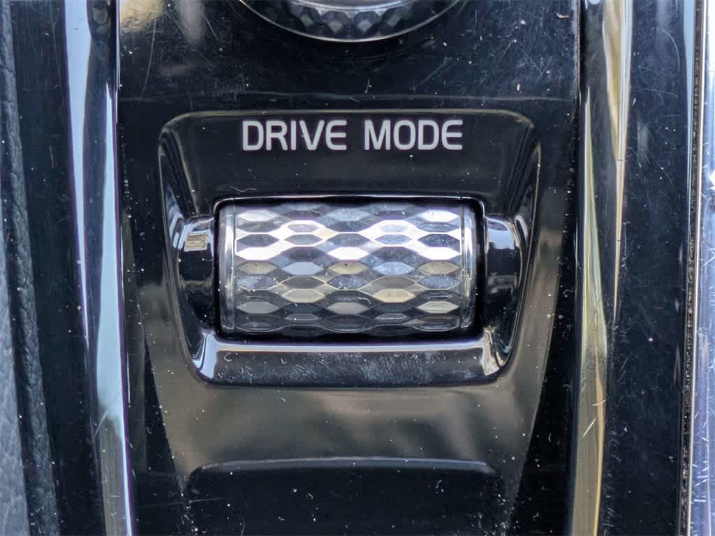 Thumbnail: 2016 Volvo XC90 - 32