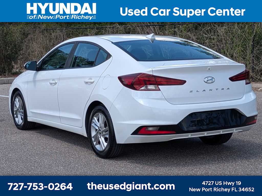 Thumbnail: 2020 Hyundai Elantra - 3