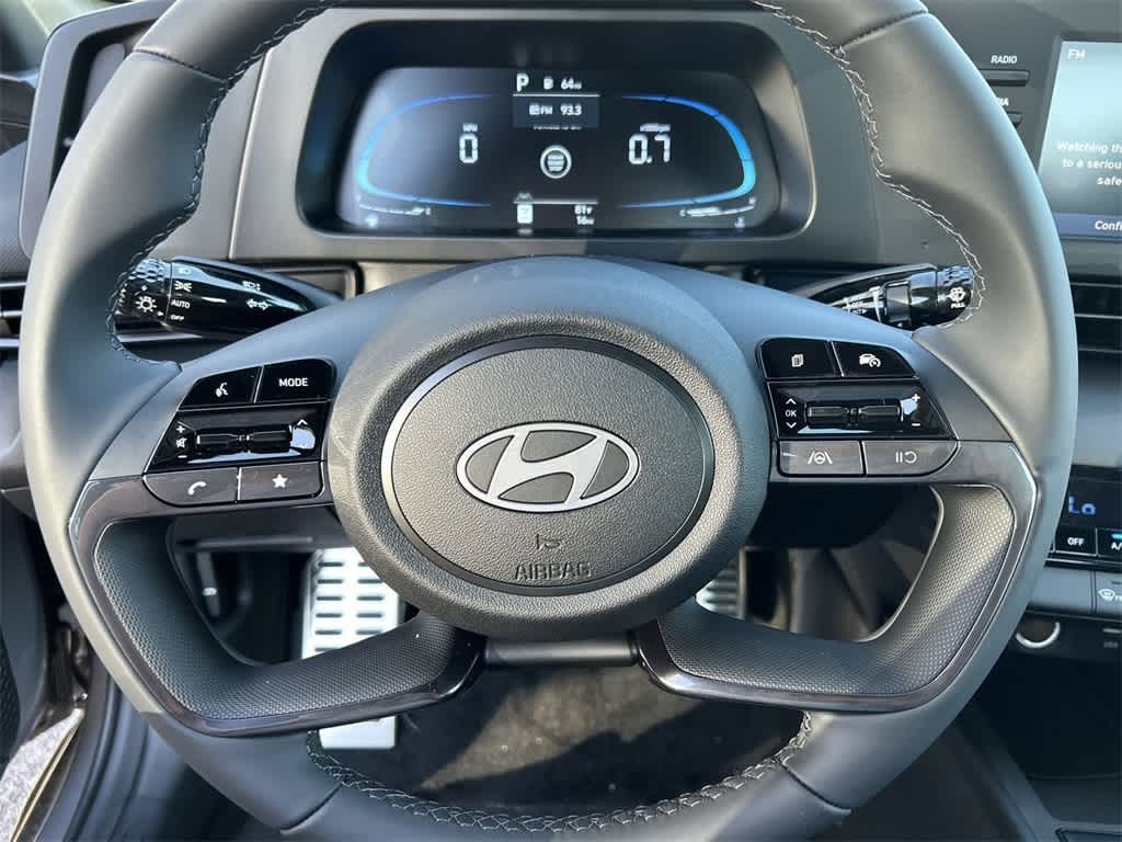 2025 Hyundai Elantra Sport 20