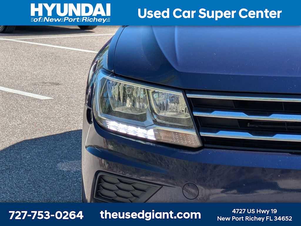 Thumbnail: 2021 Volkswagen Tiguan - 9