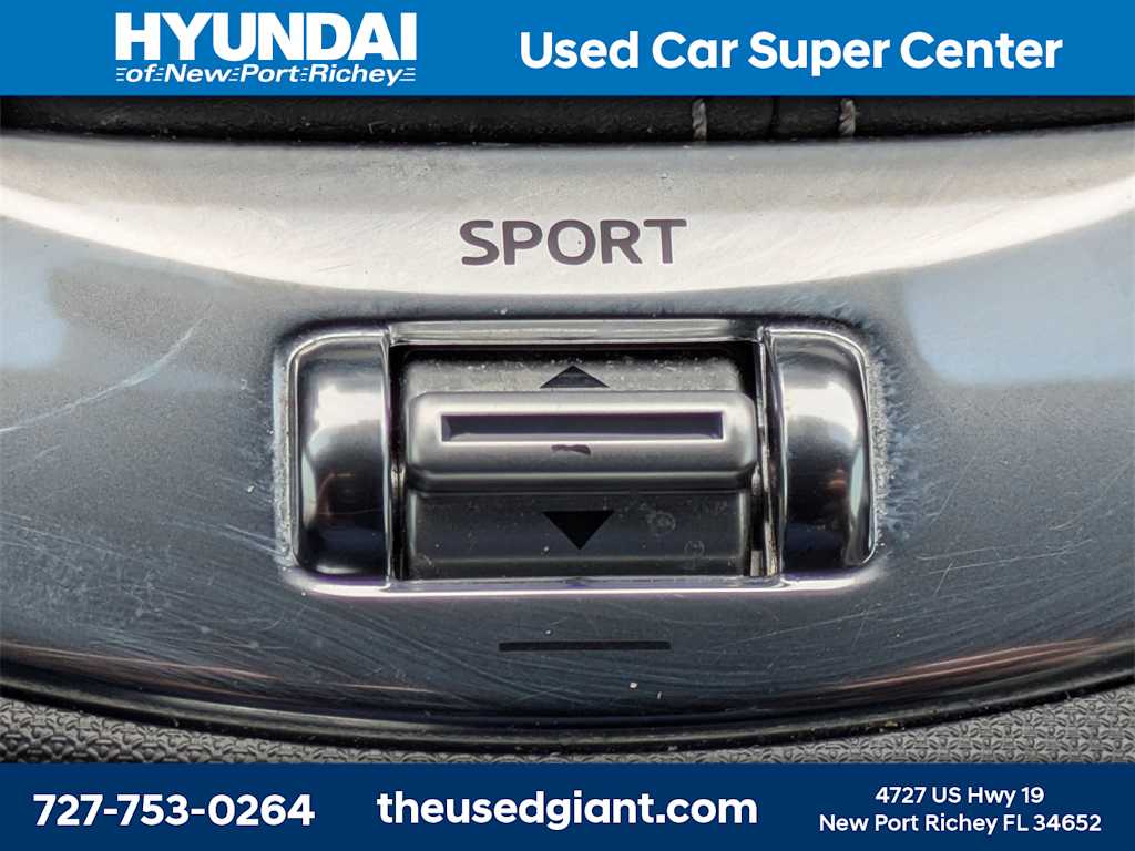 Thumbnail: 2022 Mazda MX-5 Miata - 23