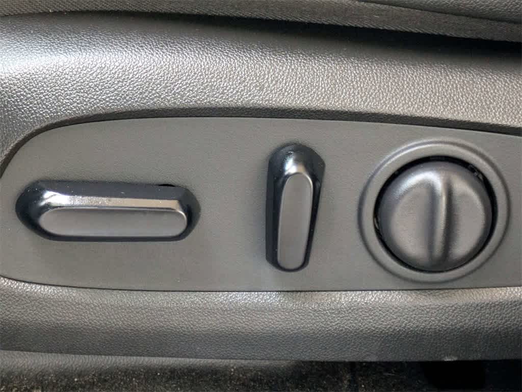 Thumbnail: 2022 Buick Encore GX - 23