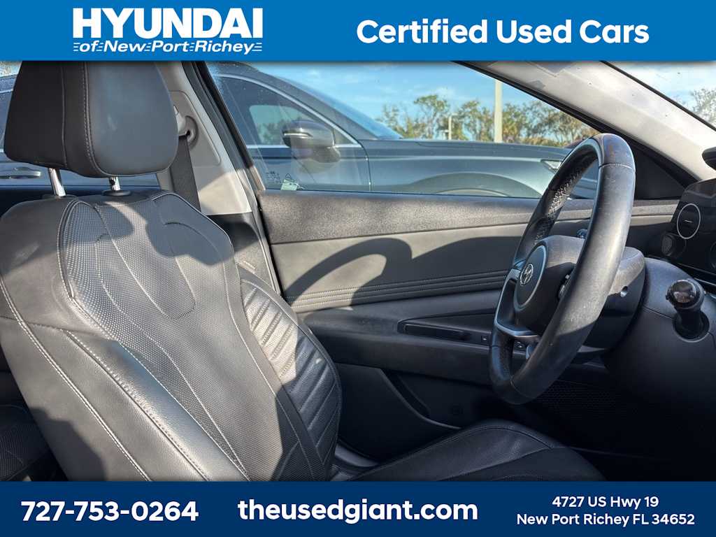 Thumbnail: 2022 Hyundai Elantra - 8