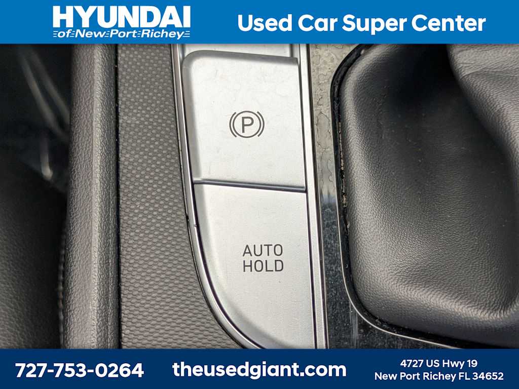 Thumbnail: 2022 Hyundai Elantra - 27