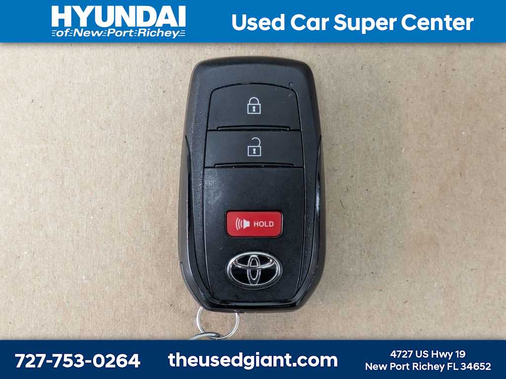 Thumbnail: 2024 Toyota Prius - 33
