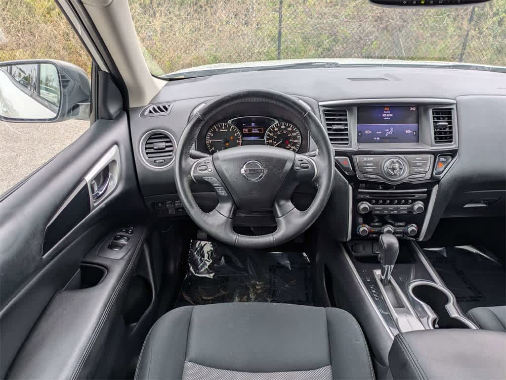 Thumbnail: 2018 Nissan Pathfinder - 21