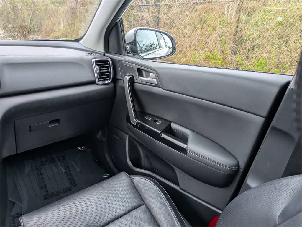 Thumbnail: 2022 Kia Sportage - 21