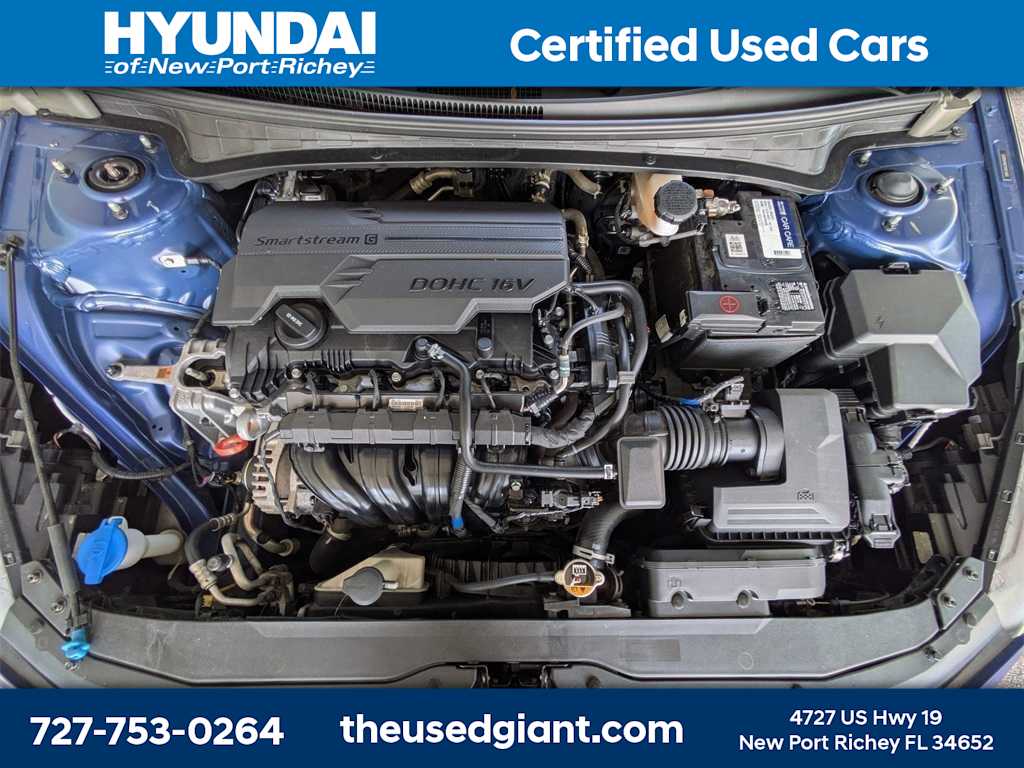 Thumbnail: 2022 Hyundai Elantra - 12