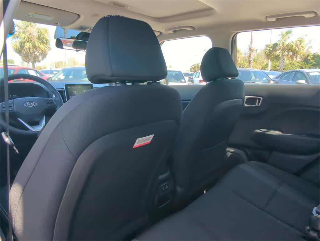 Thumbnail: 2025 Hyundai Venue - 17