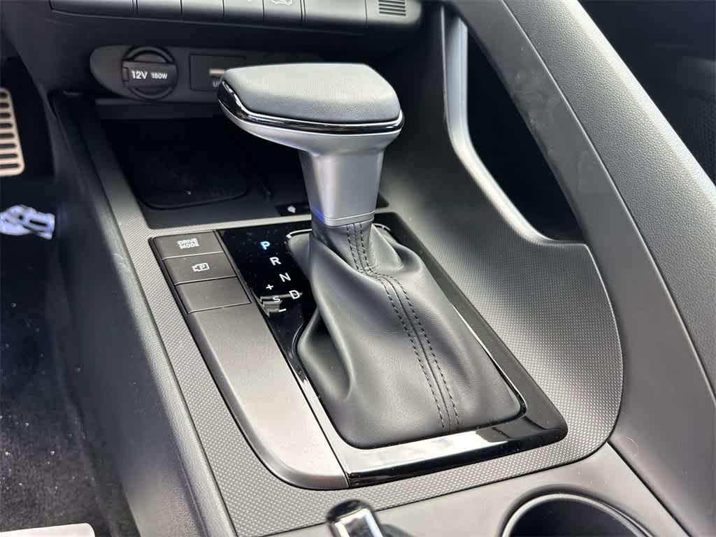 Thumbnail: 2025 Hyundai Elantra - 28