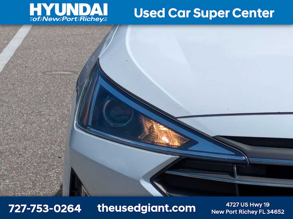 Thumbnail: 2020 Hyundai Elantra - 9