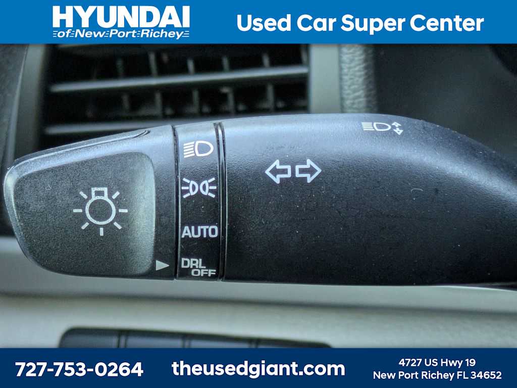 Thumbnail: 2017 Hyundai Elantra - 26