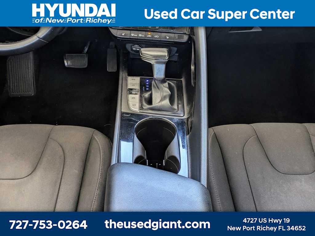 Thumbnail: 2023 Hyundai Elantra - 18