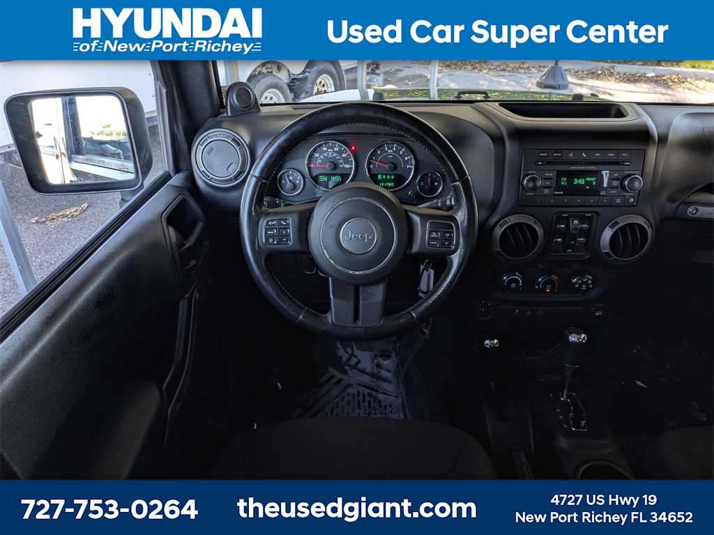 Thumbnail: 2014 Jeep Wrangler - 17