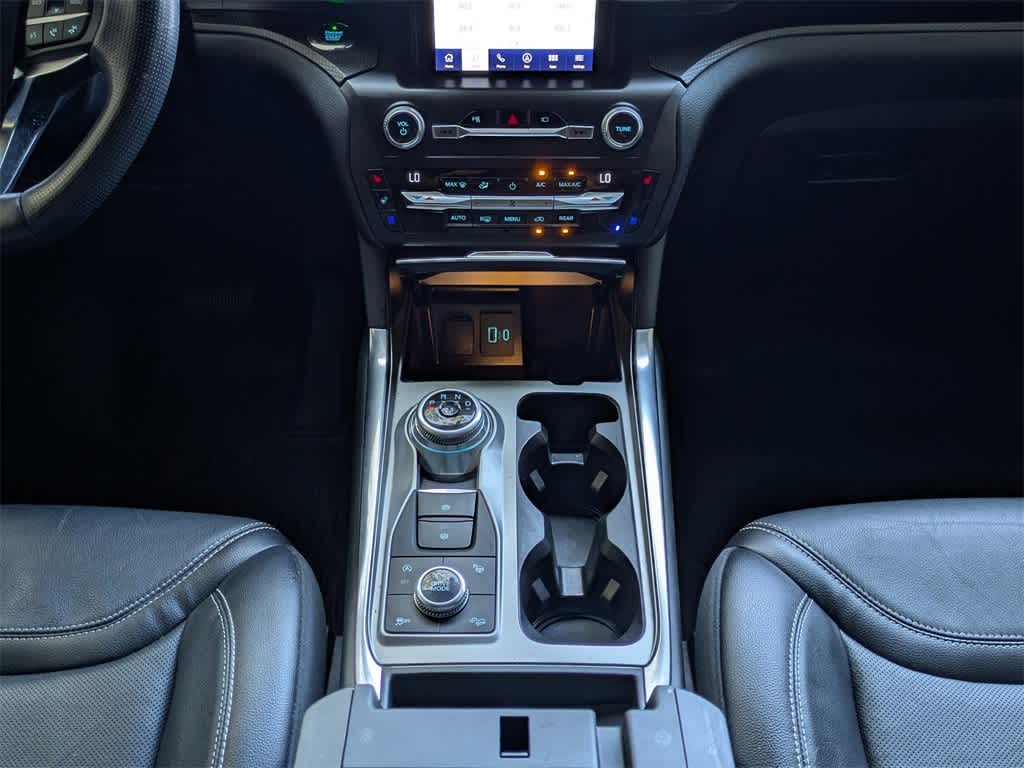 Thumbnail: 2020 Ford Explorer - 24