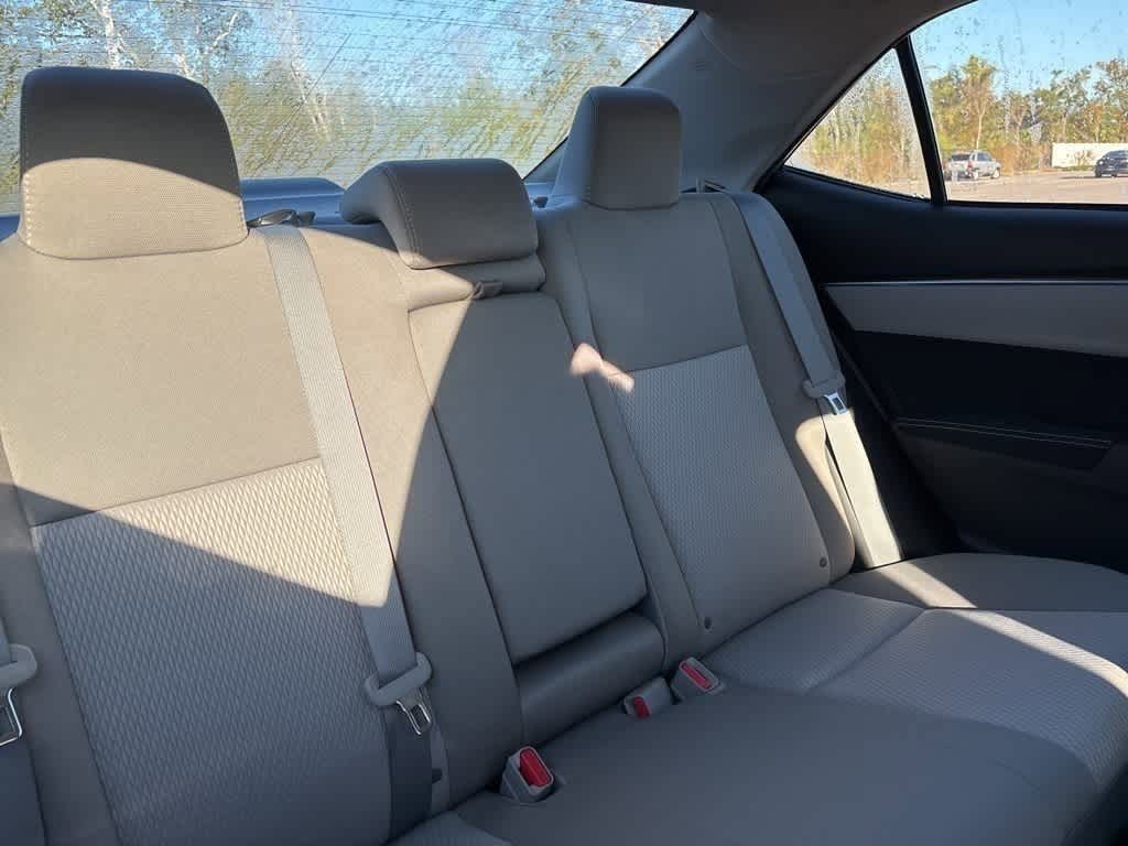 Thumbnail: 2015 Toyota Corolla - 9