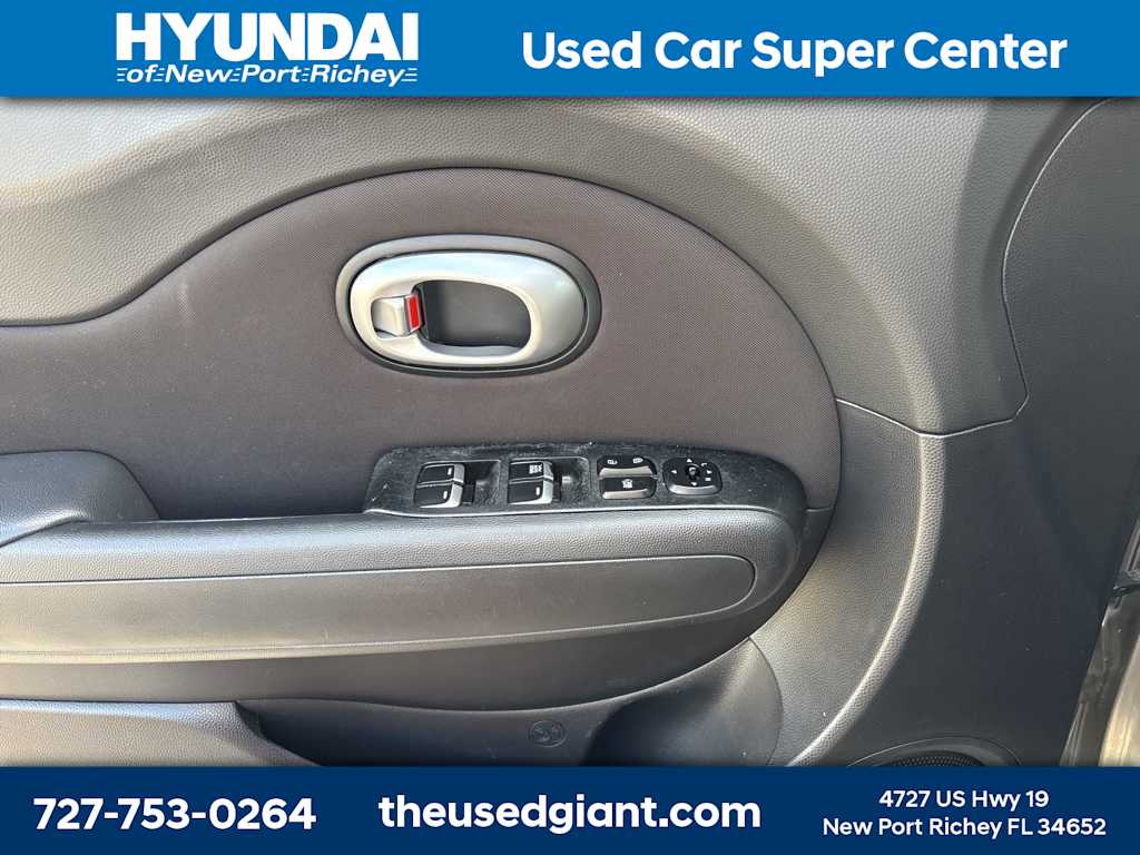 Thumbnail: 2018 Kia Soul - 9