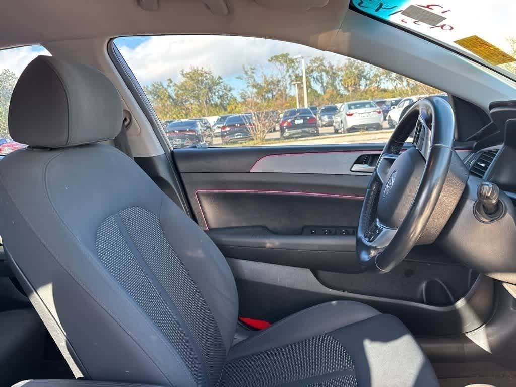 Thumbnail: 2019 Hyundai Sonata - 7